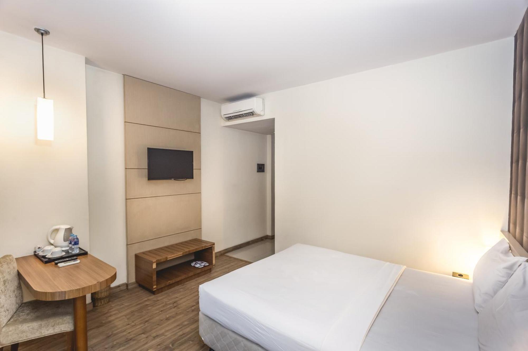 Feodora Hotel Jakarta Bagian luar foto